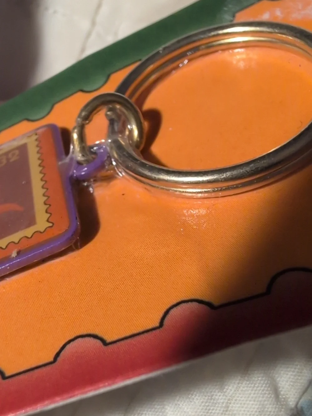 Vintage US Postal Bright Eyes 32 Cent Stamp Brass Enamel Keychain‎ NIP